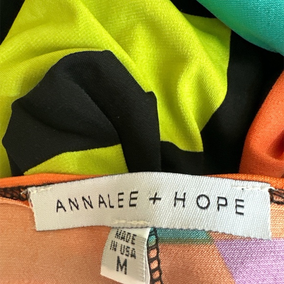 Annalee + Hope Multicolor Abstract Top - Picture 4 of 5